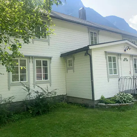 Engen Gard * Innfjorden