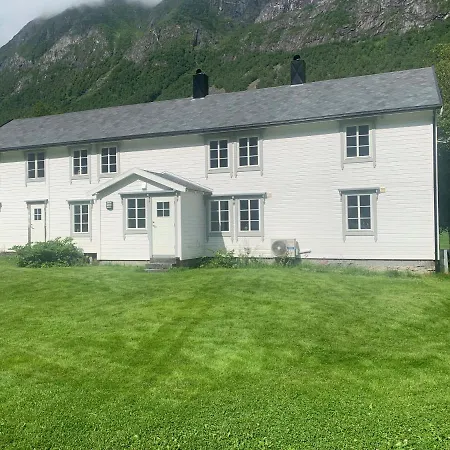 Engen Gard Innfjorden